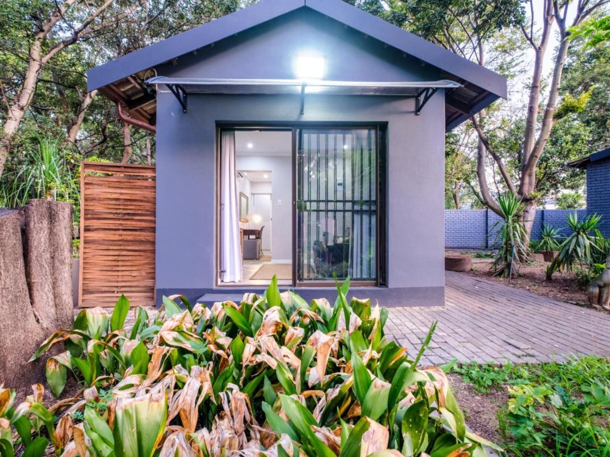Hurlingham House Guest House ヨハネスブルグ エクステリア 写真