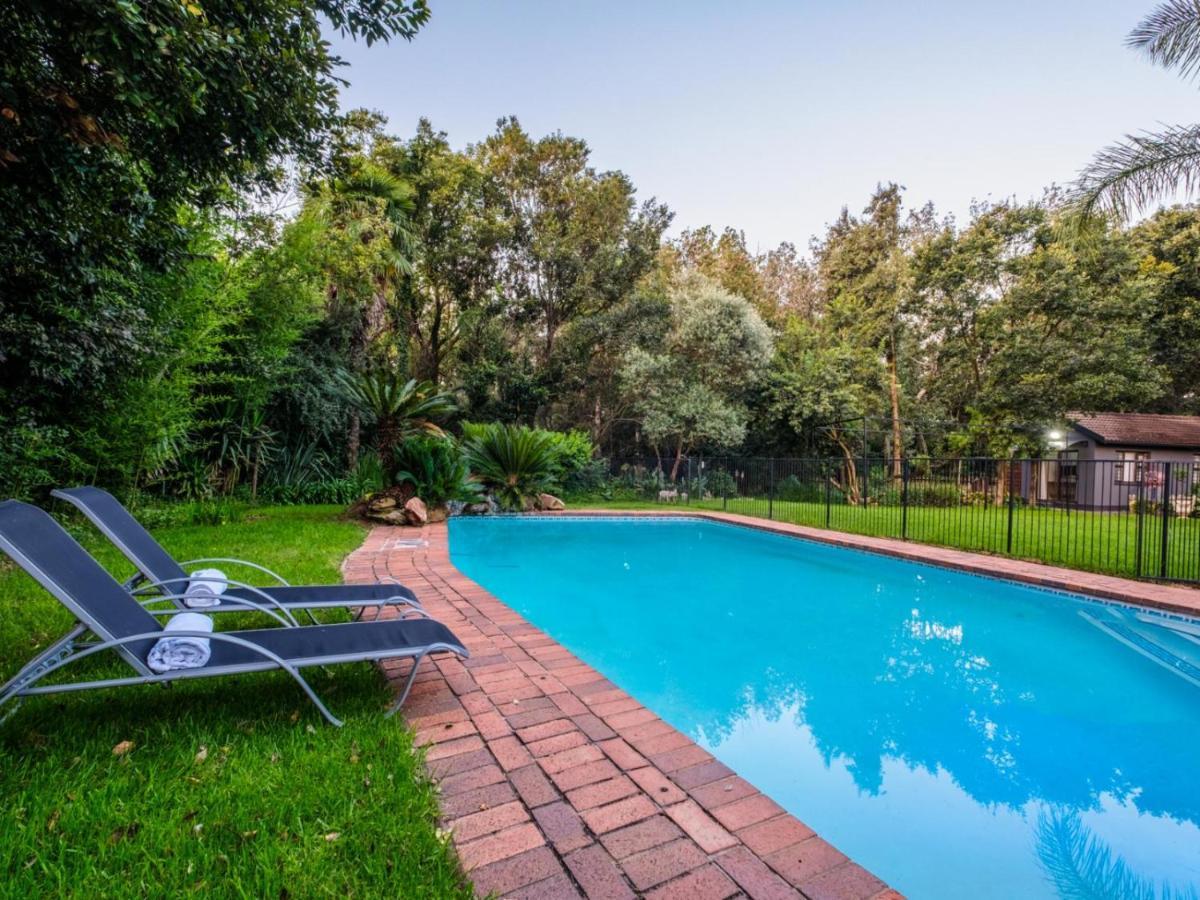 Hurlingham House Guest House ヨハネスブルグ エクステリア 写真